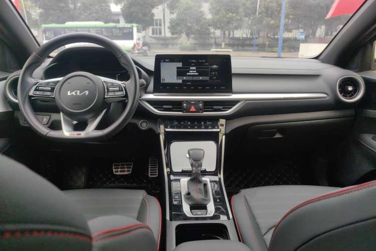 Used Kia K3 2021 1.4T DCT GT-Line Struggle Connected Edition Interior 3