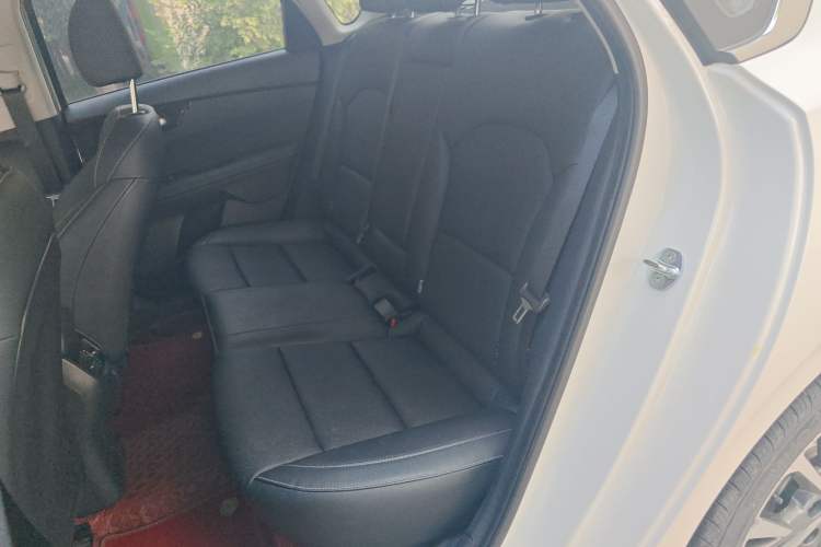 Used Kia K3 2021 Revised 1.5L CVT Fashion Edition Interior 3