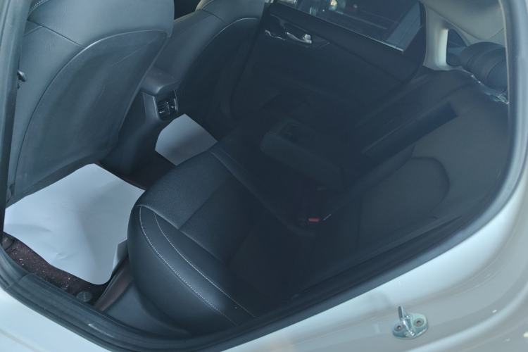 Used Kia K3 2021 1.5L CVT Fashion Edition Interior 4