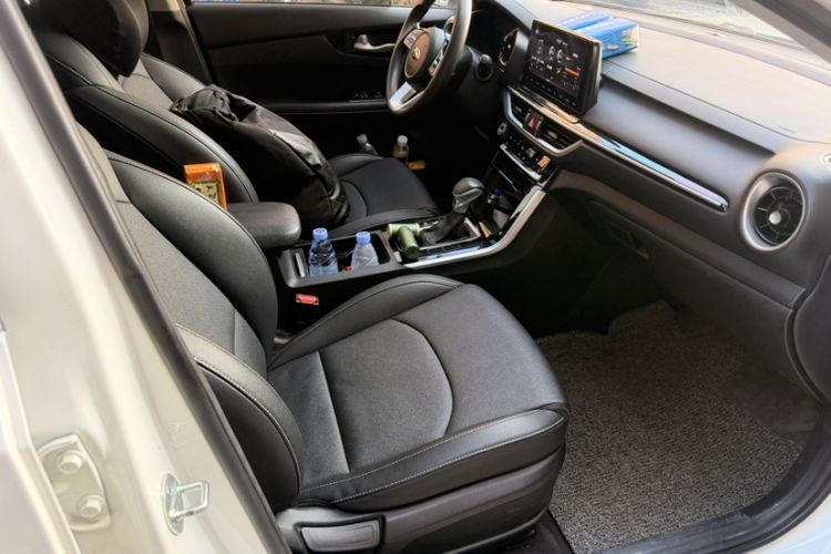 Used Kia K3 2021 1.5L CVT Fashion Edition Interior 4