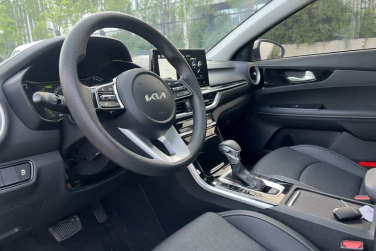 Used Kia K3 2021 Revised 1.5L CVT Fashion Edition Interior 4