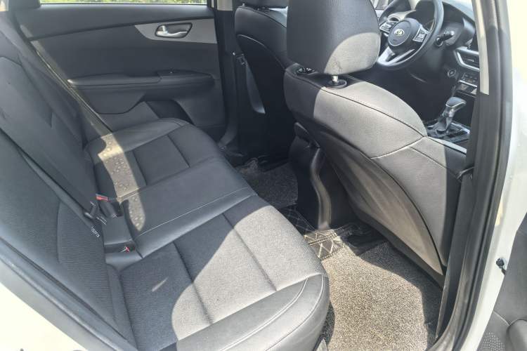 Used Kia K3 2021 1.5L CVT Youth Edition Interior 5