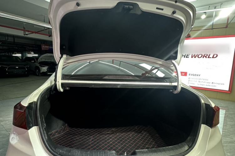Used Kia K3 2021 Revised 1.5L CVT Fashion Edition Interior 7