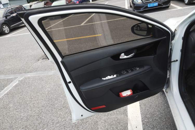 Used Kia K3 2021 Revised 1.5L CVT Fashion Edition Left Front Door Interior