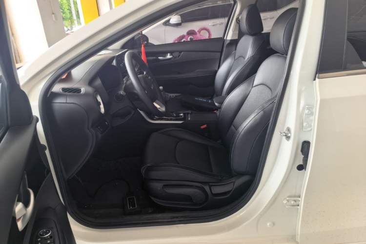 Used Kia K3 2021 Revised 1.5L CVT Youth Edition Left Front Seat