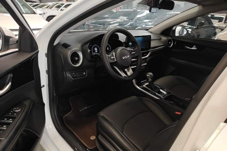 Used Kia K3 2021 Revised 1.5L CVT Fashion Edition Left Front Seat