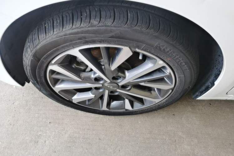 Used Kia K3 2021 1.5L CVT Luxury Edition Left Front Wheel Hub