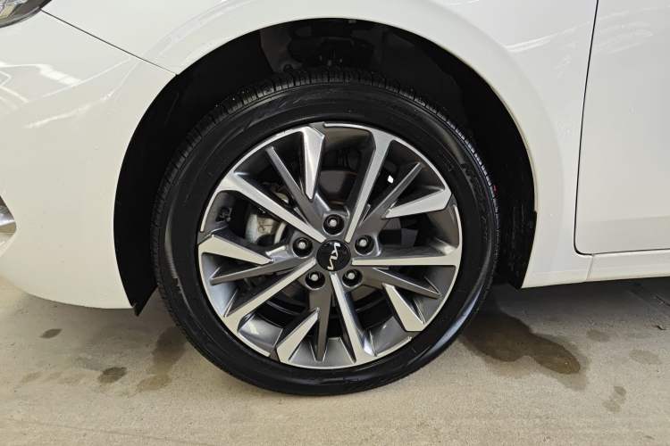 Used Kia K3 2021 Revised 1.5L CVT Fashion Edition Left Front Wheel Hub