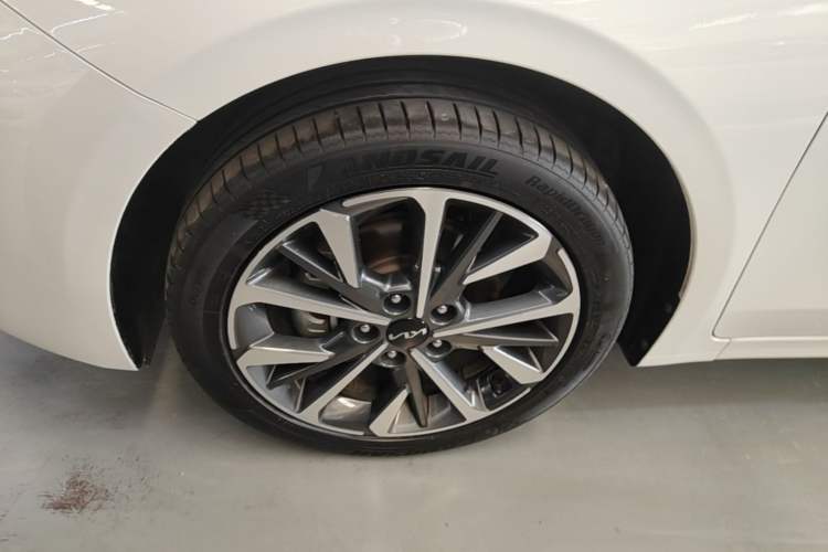 Used Kia K3 2021 Revised 1.5L CVT Fashion Edition Left Front Wheel Hub