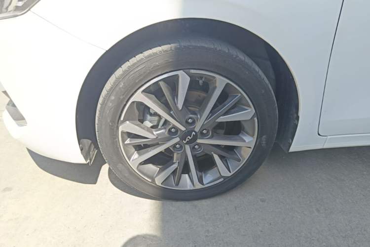 Used Kia K3 2021 Revised 1.5L CVT Youth Edition Left Front Wheel Hub