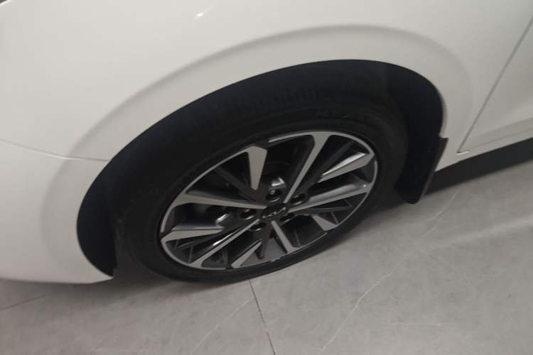 Used Kia K3 2021 Revised 1.5L CVT Fashion Edition Left Front Wheel Hub