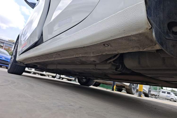 Used Kia K3 2021 Revised 1.5L CVT Fashion Edition Left Side Sill
