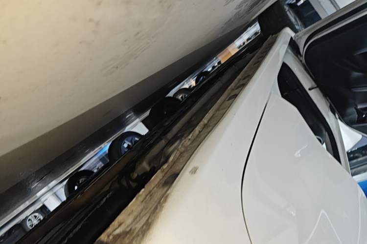 Used Kia K3 2021 Revised 1.5L CVT Fashion Edition Left Side Sill