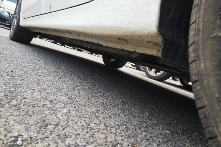 Used Kia K3 2021 Revised 1.5L CVT Fashion Edition Left Side Sill