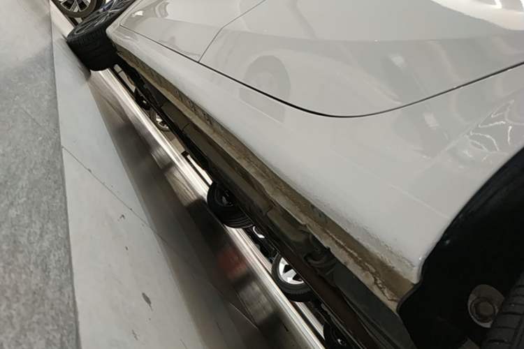 Used Kia K3 2021 Revised 1.5L CVT Fashion Edition Left Side Sill