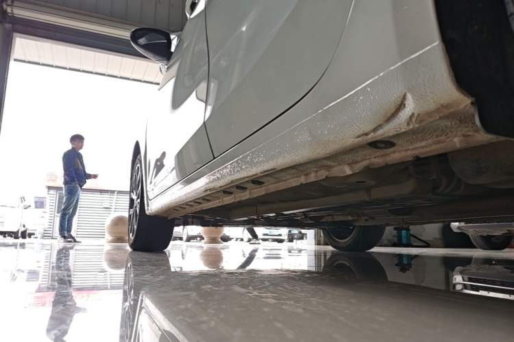 Used Kia K3 2021 Revised 1.5L CVT Fashion Edition Left Side Sill