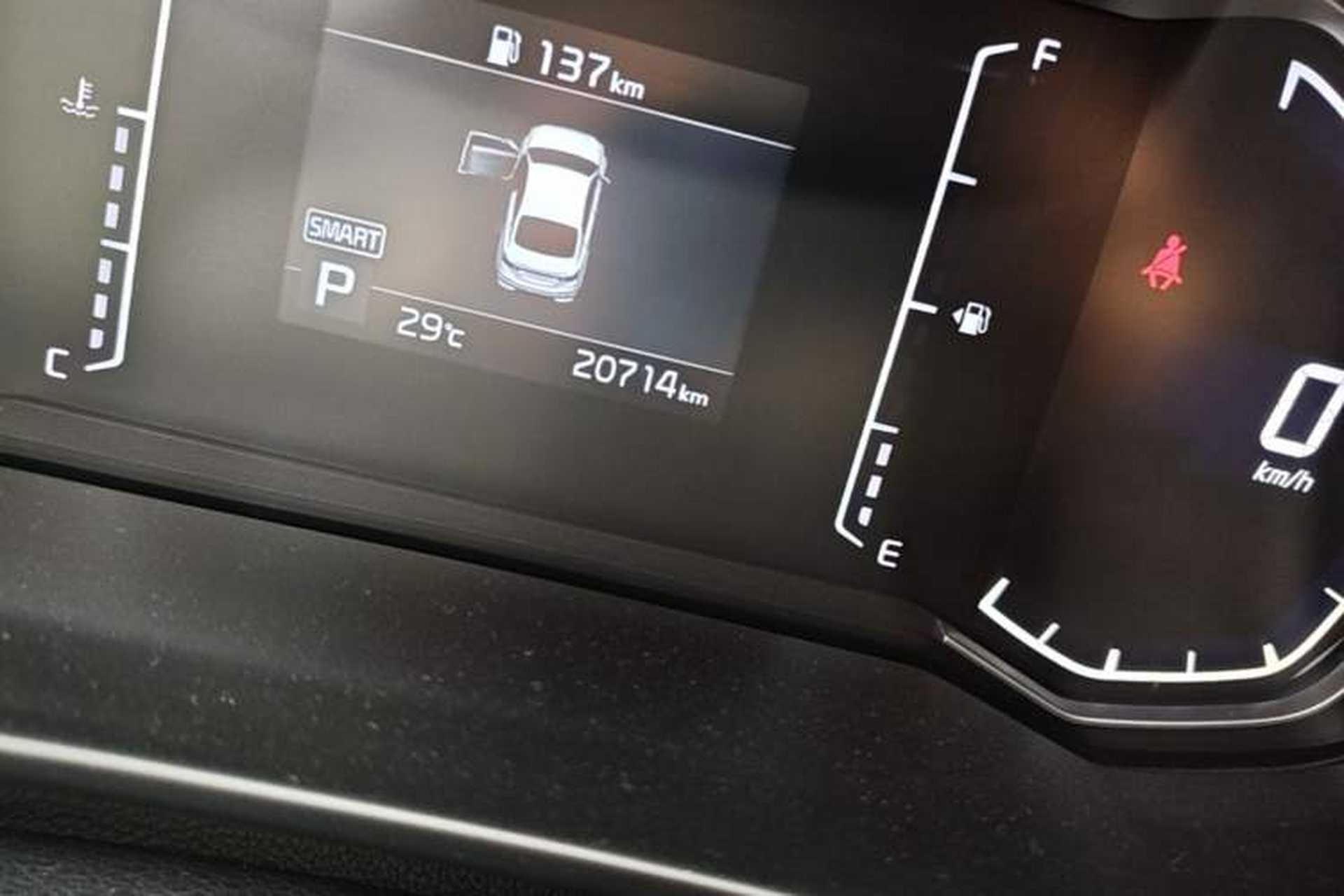 Used Kia K3 2021 1.5L CVT Youth Edition Odometer Close Up