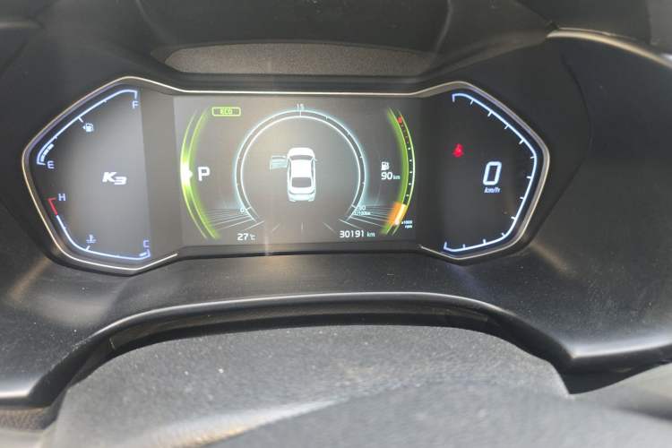 Used Kia K3 2021 Revised 1.5L CVT Fashion Edition Odometer Close Up