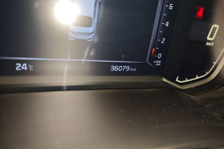 Used Kia K3 2021 Revised 1.5L CVT Fashion Edition Odometer Close Up