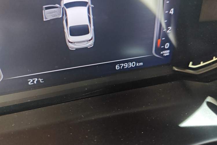 Used Kia K3 2021 1.5L CVT Fashion Edition Odometer Close Up