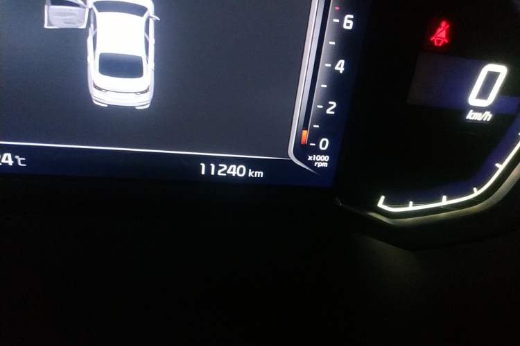 Used Kia K3 2021 Revised 1.5L CVT Fashion Edition Odometer Close Up