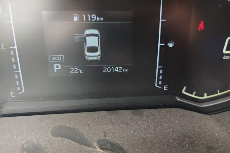 Used Kia K3 2021 1.5L CVT Fashion Edition Odometer Close Up