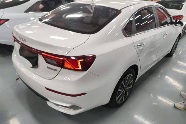 Used Kia K3 2021 Revised 1.5L CVT Fashion Edition Rear Right 45 Deg