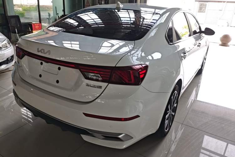 Used Kia K3 2021 Revised 1.5L CVT Fashion Edition Rear Right 45 Deg