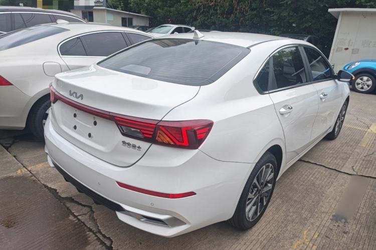 Used Kia K3 2021 Revised 1.5L CVT Fashion Edition Rear Right 45 Deg