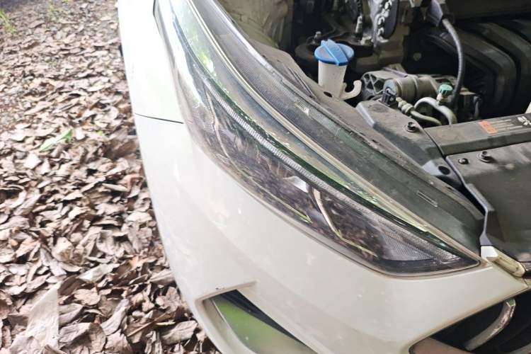 Used Kia K3 2021 Revised 1.5L CVT Fashion Edition Right Front Headlight