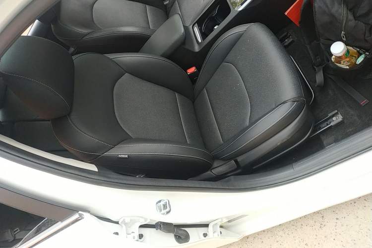Used Kia K3 2021 Revised 1.5L CVT Fashion Edition Right Front Seat