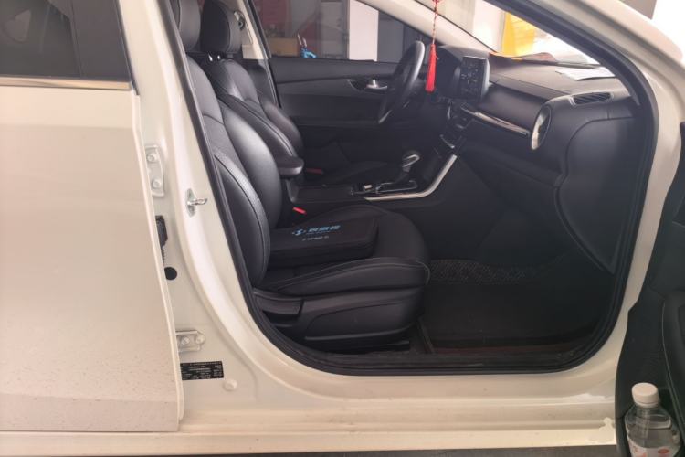 Used Kia K3 2021 Revised 1.5L CVT Youth Edition Right Front Seat
