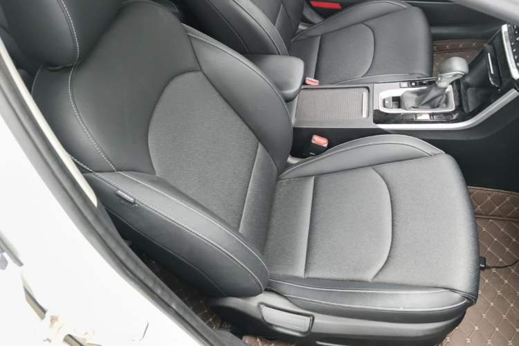Used Kia K3 2021 Revised 1.5L CVT Fashion Edition Right Front Seat