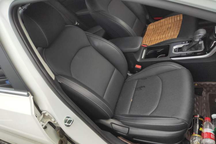 Used Kia K3 2021 Revised 1.5L CVT Fashion Edition Right Front Seat