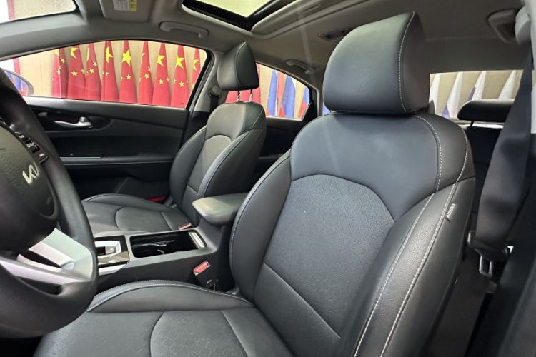 Used Kia K3 2021 Revised 1.5L CVT Fashion Edition Right Front Seat