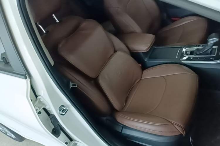 Used Kia K3 2021 1.5L CVT Youth Edition Right Front Seat