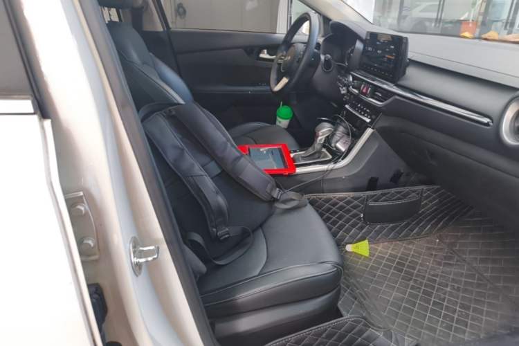 Used Kia K3 2021 Revised 1.5L CVT Fashion Edition Right Front Seat