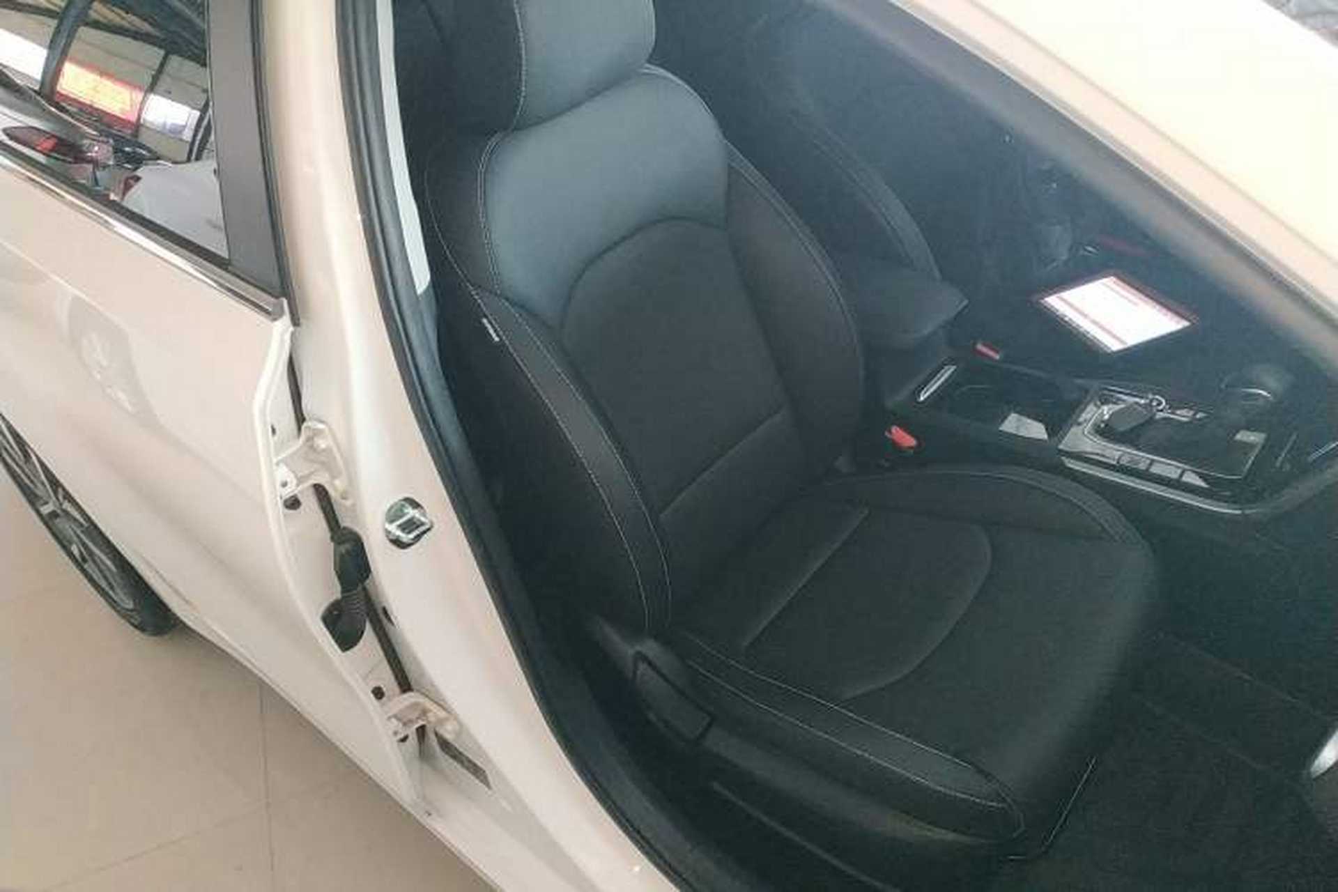 Used Kia K3 2021 Revised 1.5L CVT Fashion Edition Right Front Seat