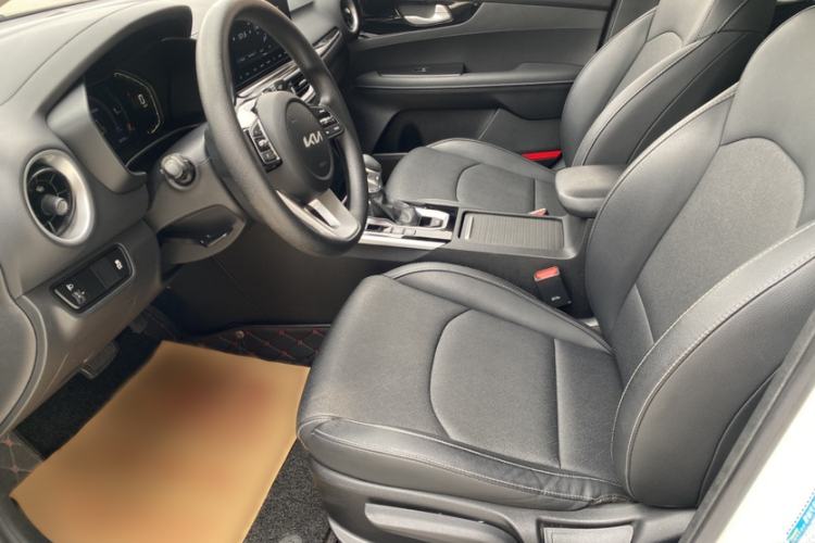 Used Kia K3 2021 Revised 1.5L CVT Fashion Edition Right Front Seat