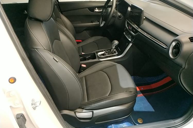 Used Kia K3 2021 Revised 1.5L CVT Fashion Edition Right Front Seat
