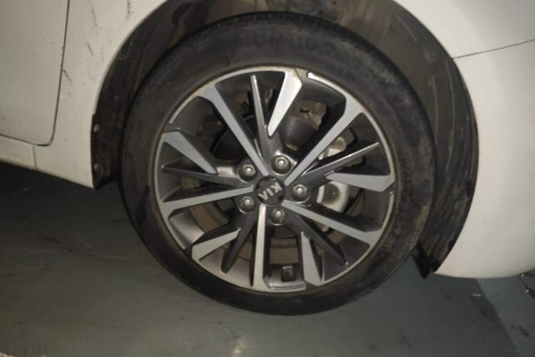 Used Kia K3 2021 1.5L CVT Fashion Edition Right Front Wheel Hub
