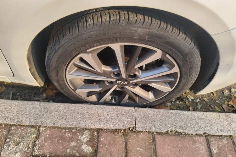 Used Kia K3 2021 1.5L CVT Fashion Edition Right Front Wheel Hub