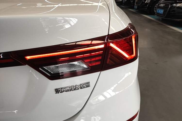 Used Kia K3 2021 Revised 1.5L CVT Fashion Edition Right Rear Taillight