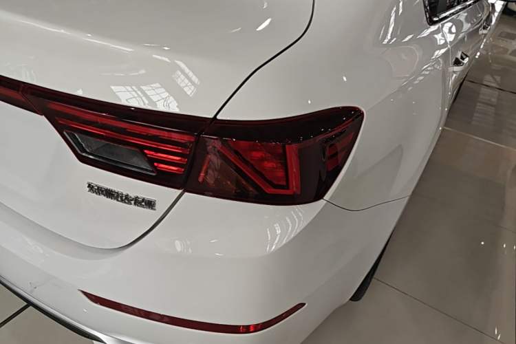 Used Kia K3 2021 Revised 1.5L CVT Fashion Edition Right Rear Taillight