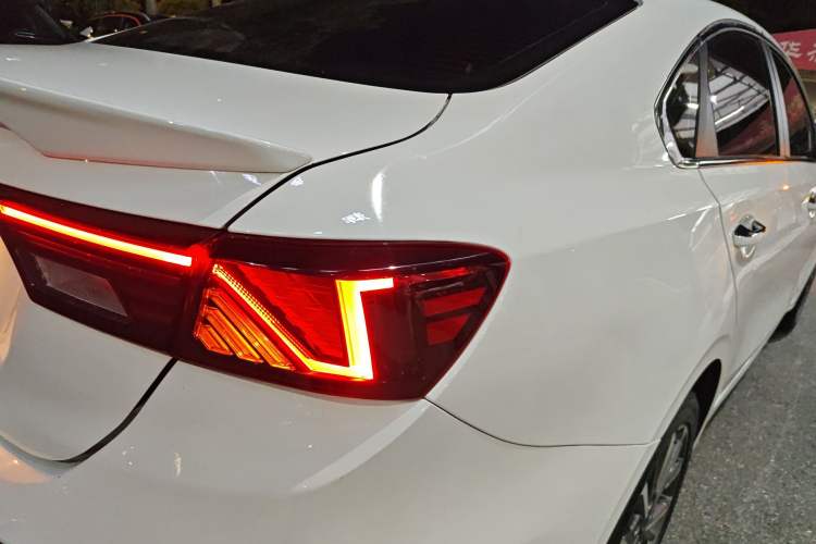 Used Kia K3 2021 Revised 1.5L CVT Fashion Edition Right Rear Taillight