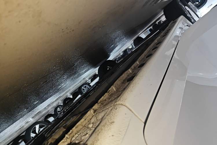 Used Kia K3 2021 Revised 1.5L CVT Fashion Edition Right Side Sill