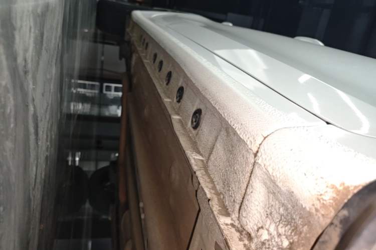 Used Kia K3 2021 Revised 1.5L CVT Fashion Edition Right Side Sill