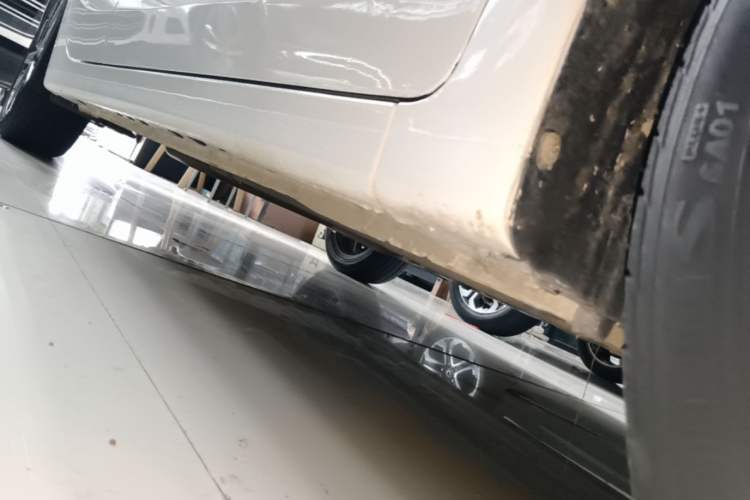 Used Kia K3 2021 Revised 1.5L CVT Fashion Edition Right Side Sill