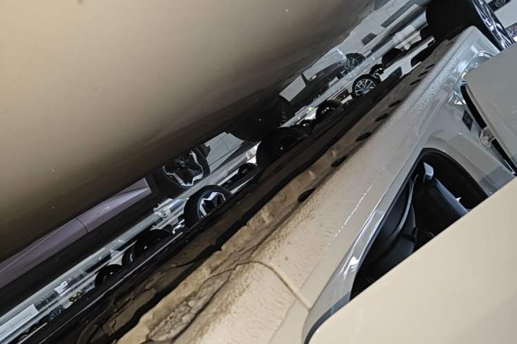 Used Kia K3 2021 Revised 1.5L CVT Fashion Edition Right Side Sill