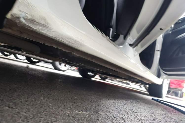 Used Kia K3 2021 Revised 1.5L CVT Fashion Edition Right Side Sill